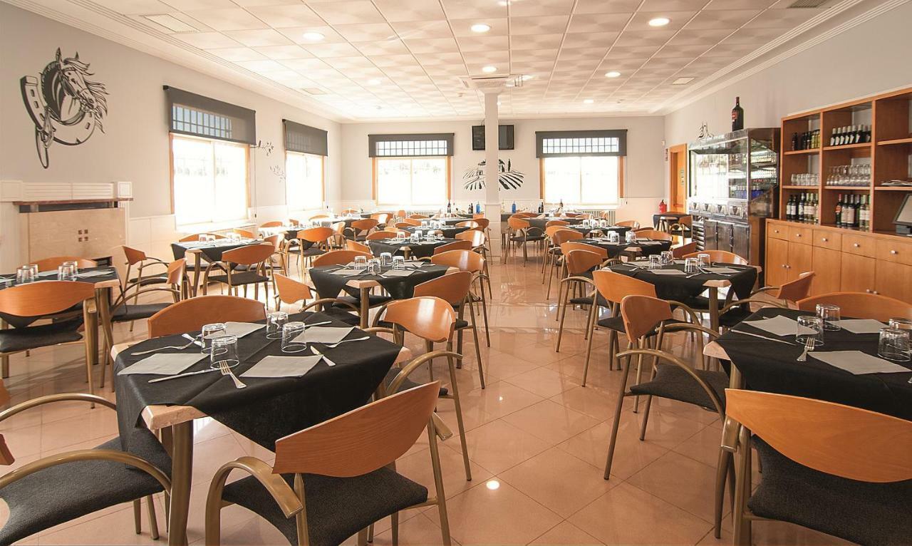 Hostal Los Batallones Torrejon de Velasco Eksteriør billede